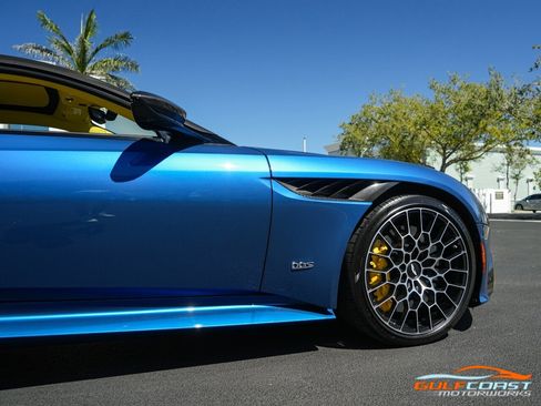 Used 2023 Aston Martin DBS Coupe RWD image 73