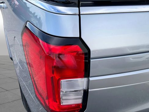 Certified 2022 Ford Expedition XLT RWD image 28