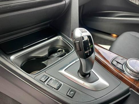 Used 2014 BMW 320i Sedan RWD image 26