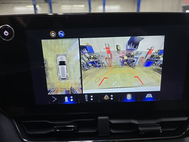 New 2026 Chevrolet Equinox RS w/ Convenience Package III FWD image 27