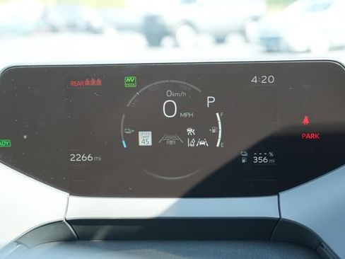 Used 2026 Toyota Prius Plug-In Hybrid FWD image 30