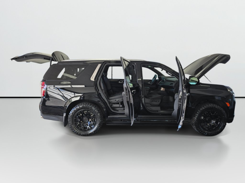 Used 2024 Chevrolet Tahoe High Country AWD/4WD image 9