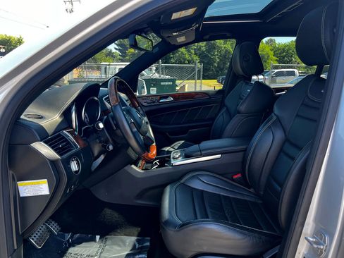 Used 2012 Mercedes-Benz ML 63 AMG 4MATIC image 11