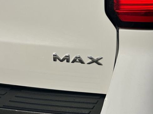 Certified 2024 Ford Expedition Max XLT image 9