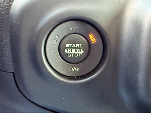 Used 2021 Jeep Wrangler Sport image 20