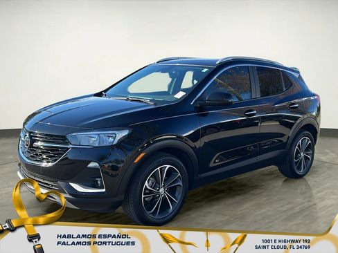 Used 2022 Buick Encore GX Select image 2
