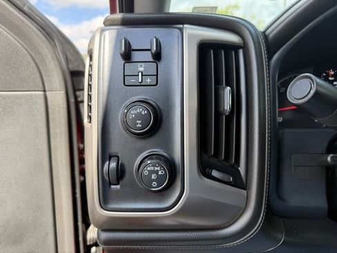 Used 2018 GMC Sierra 1500 Denali w/ Denali Ultimate Package image 17