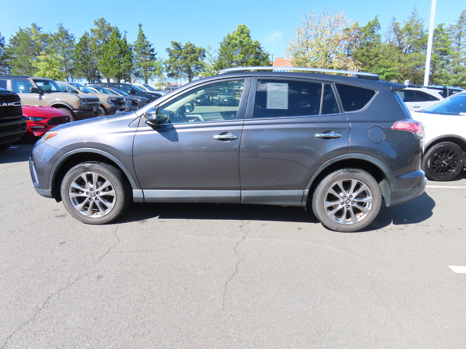 Used 2016 Toyota RAV4 Limited w/ Advanced Technology Package AWD/4WD image 8