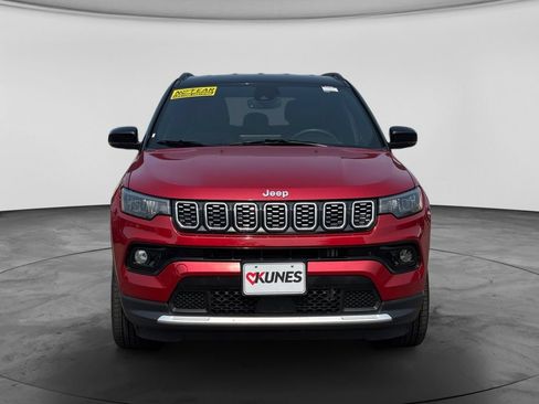 Used 2025 Jeep Compass Limited AWD/4WD image 2