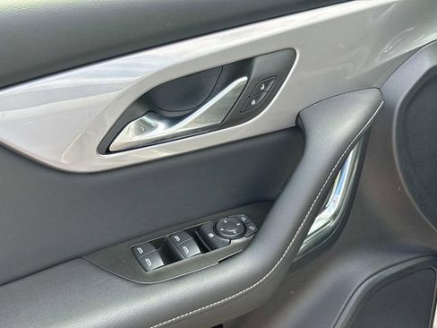 Used 2025 Chevrolet Blazer LT image 25