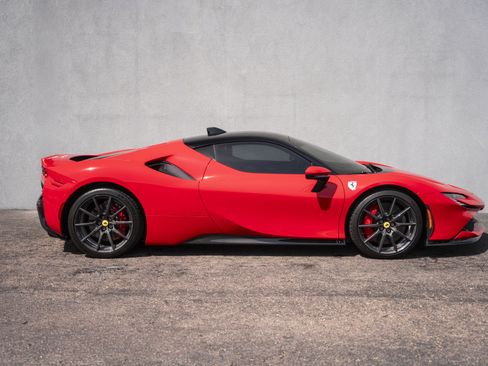 Certified 2021 Ferrari SF90 Stradale image 6