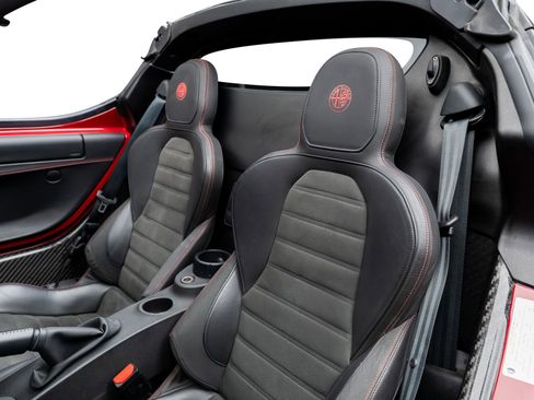 Used 2015 Alfa Romeo 4C Spider w/ Spider Track Package image 29