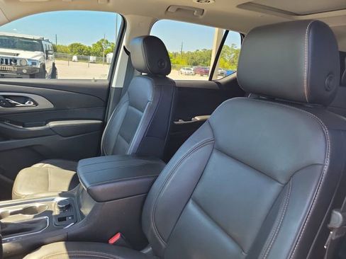 Used 2018 Chevrolet Traverse Premier w/ Redline Edition AWD/4WD image 17