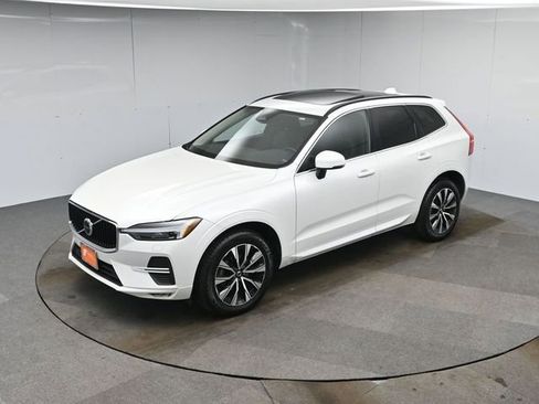 Used 2023 Volvo XC60 B5 Core image 35
