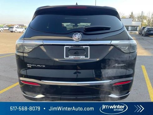 Used 2022 Buick Enclave Avenir w/ Avenir Technology Package AWD/4WD image 9