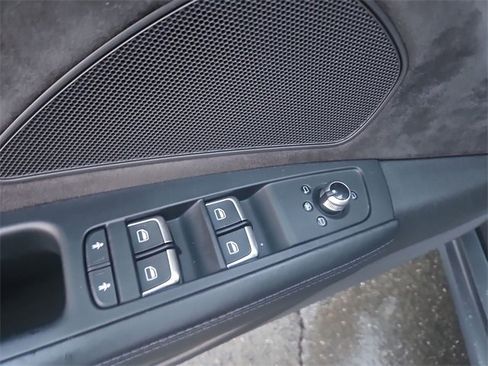 Used 2017 Audi A8 L 3.0T w/ Executive Package image 24