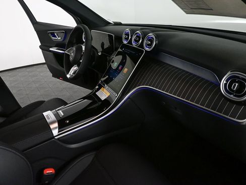 New 2026 Mercedes-Benz GLC 300 image 23
