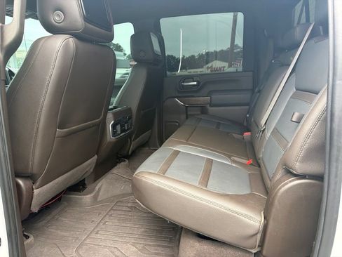 Used 2020 GMC Sierra 3500 Denali w/ Denali Ultimate Package AWD/4WD image 10