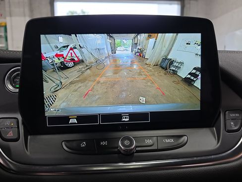 Used 2024 Chevrolet Blazer LT w/ LPO, Floor Liner Package FWD image 22