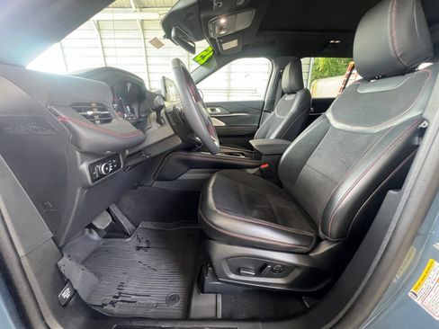 Used 2025 Ford Explorer ST w/ Sun And Sound Package AWD/4WD image 10