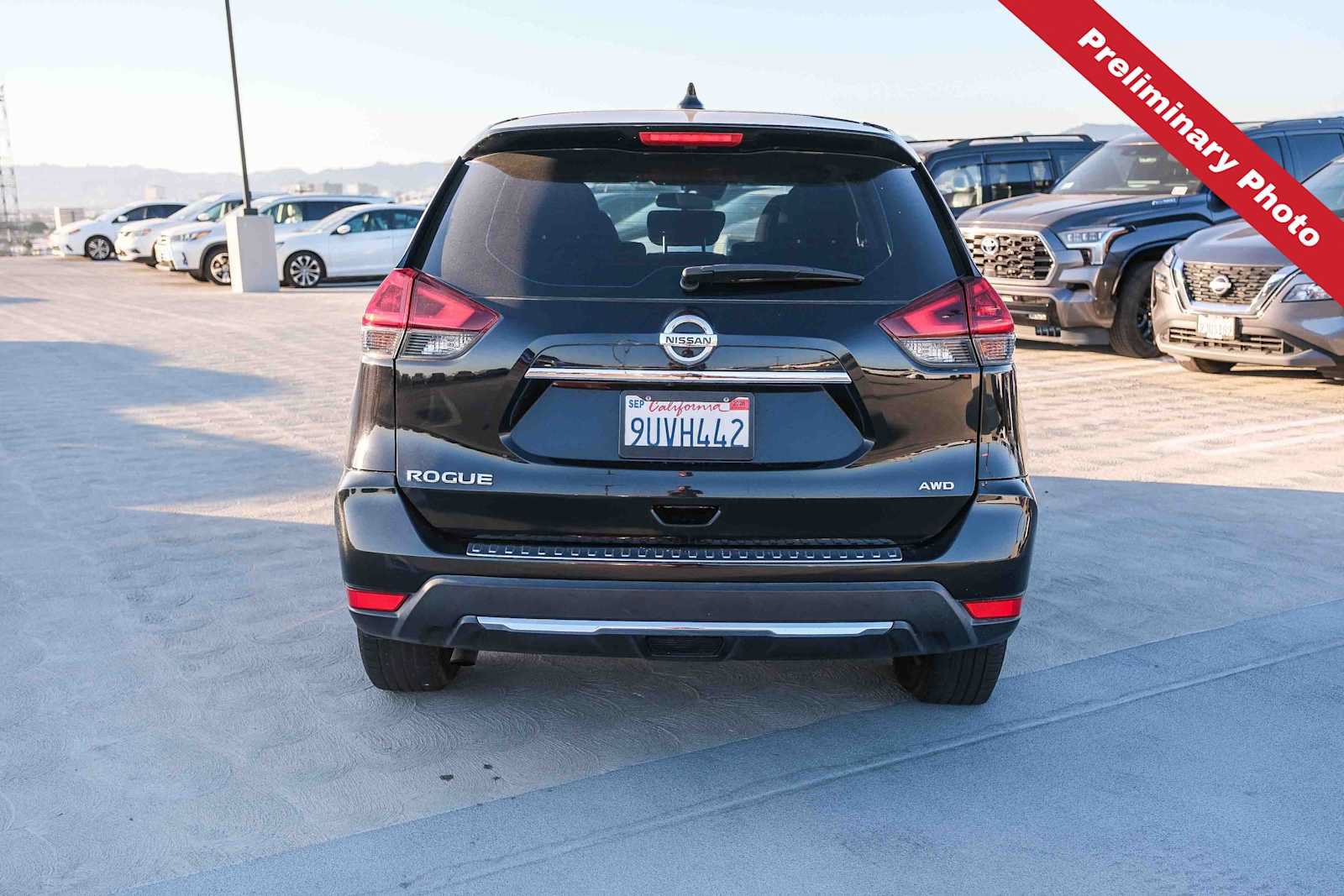 Used 2020 Nissan Rogue S AWD/4WD image 5