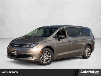 Used 2017 Chrysler Pacifica LX