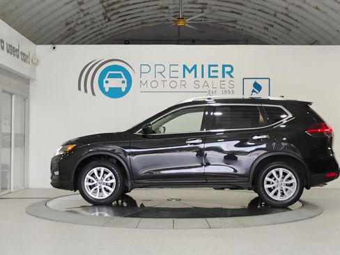 Used 2019 Nissan Rogue SV FWD image 5