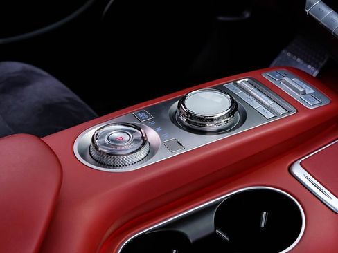 Used 2022 Genesis GV70 3.5T Sport w/ Sport Prestige Package image 22