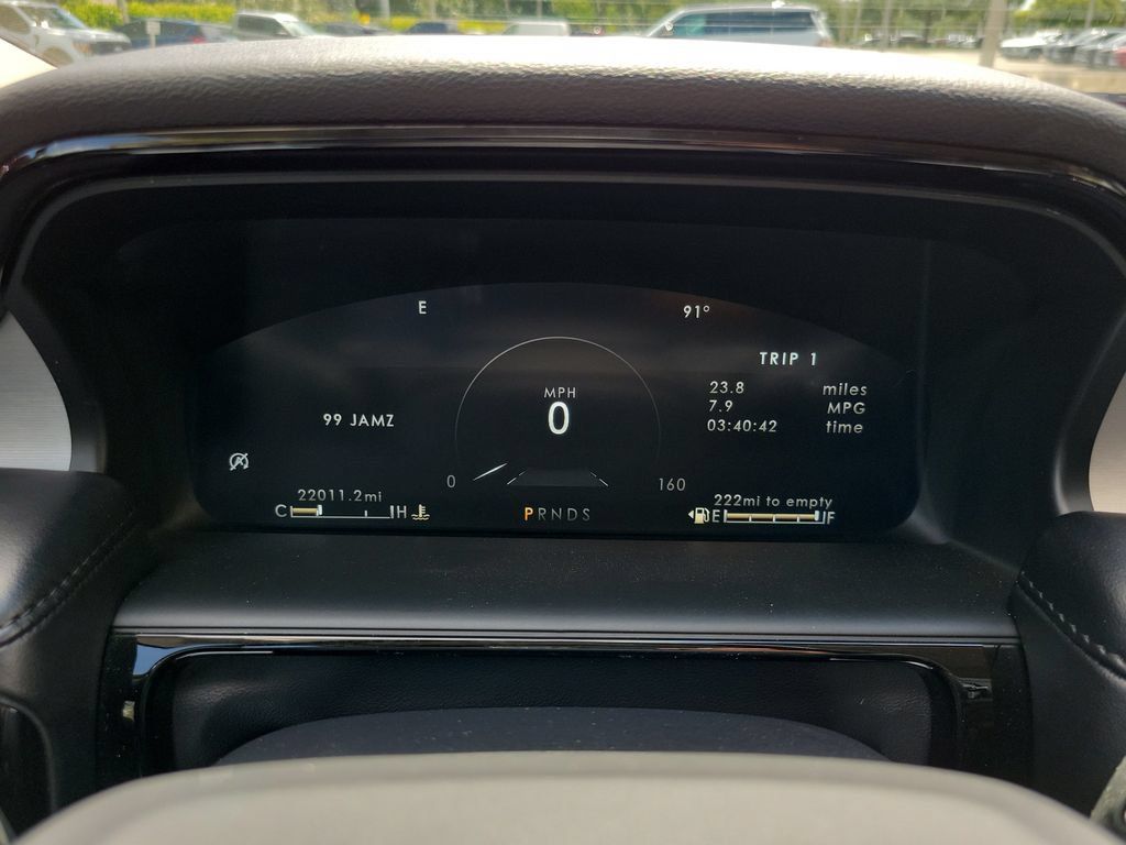 Used 2022 Lincoln Nautilus FWD w/ Premium Package image 24