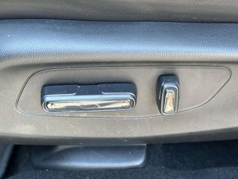 Used 2024 Honda HR-V EX-L image 18
