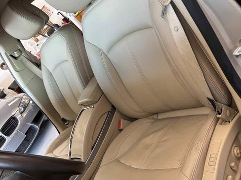 Used 2010 Buick LaCrosse CXL image 21