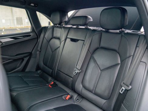 New 2026 Porsche Macan image 24