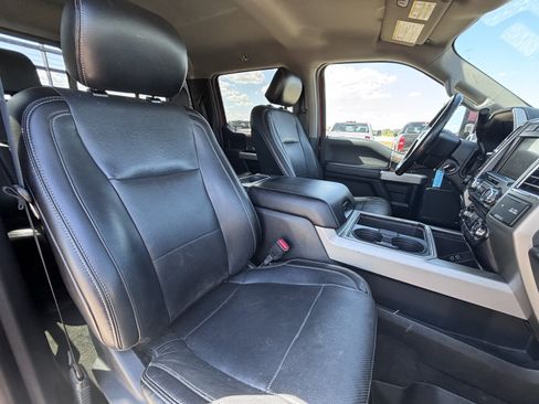 Used 2017 Ford F250 Lariat w/ Lariat Value Package AWD/4WD image 16