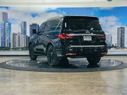 Used 2023 INFINITI QX80 Luxe w/ Cargo Package AWD/4WD image 9
