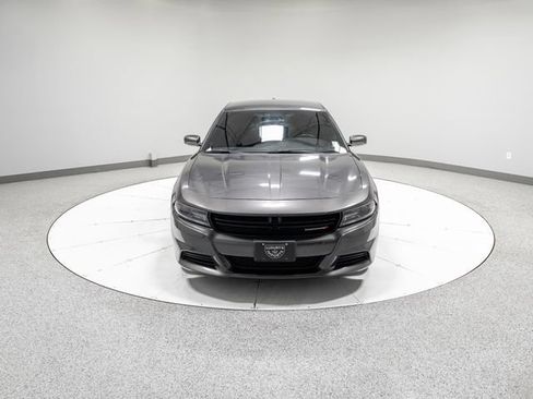 Used 2020 Dodge Charger SXT RWD image 25