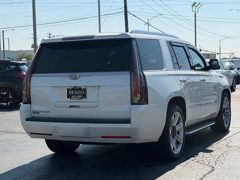 Used 2015 Cadillac Escalade Luxury AWD/4WD image 7
