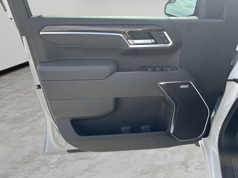 New 2026 GMC Sierra 1500 Elevation image 25