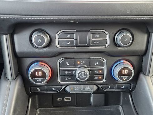 Used 2021 Chevrolet Tahoe Z71 AWD/4WD image 23