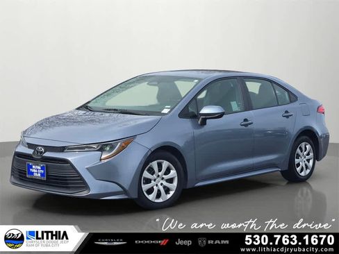 Used 2023 Toyota Corolla LE image 1