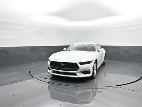 New 2026 Ford Mustang Coupe image 3