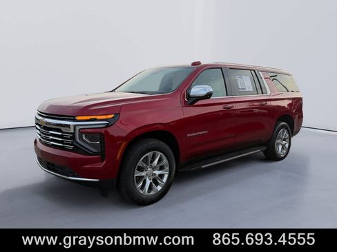 Used 2025 Chevrolet Suburban Premier w/ Sun And Tow Package AWD/4WD image 7