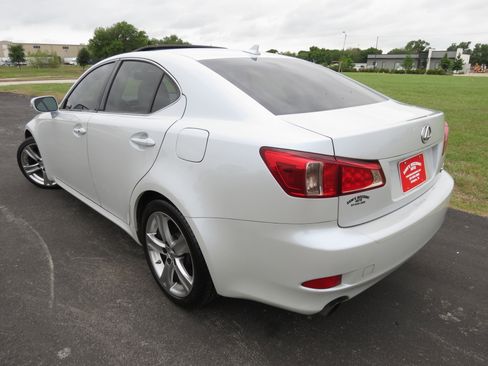 Used 2011 Lexus IS 250 RWD image 5