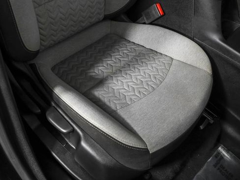 Used 2022 Chevrolet Equinox LS image 45