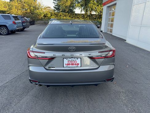 Used 2025 Toyota Camry SE w/ Convenience Package AWD/4WD image 7
