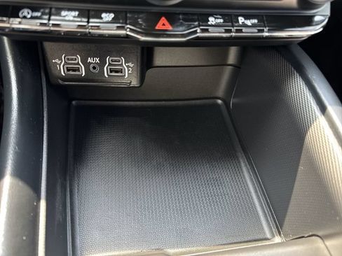 Used 2023 Dodge Durango GT w/ Blacktop Package AWD/4WD image 35