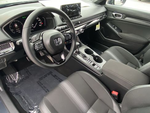 Certified 2025 Honda Civic Sport image 17