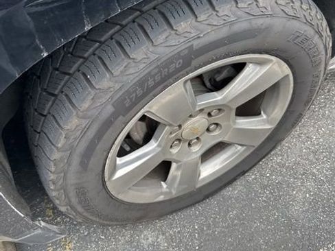 Used 2018 Chevrolet Suburban Premier image 4