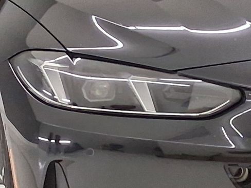Used 2025 BMW 430i Convertible RWD image 9