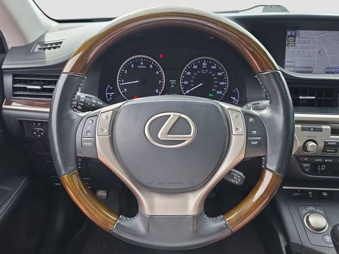 Used 2013 Lexus ES 350 w/ Luxury Pkg FWD image 9