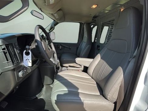 New 2026 Chevrolet Express 3500 Extended w/ Driver Convenience Package RWD image 10